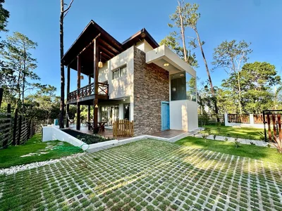 Exterior de villa en Buena Vista, Jarabacoa con jardin y entorno verde